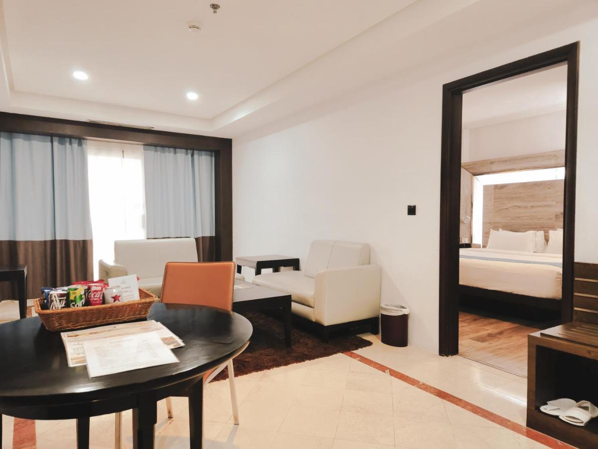 Ap Premier Batam Nagoya Exterior foto